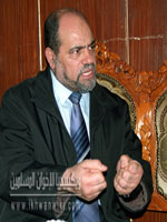 الدكتور-أبو-جرة-سلطاني-مراقب-إخوان-الجزائر-06-معرض.jpg