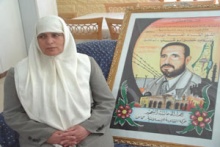 ابوشنب زوجته.jpg