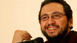 بلال فضل يروي تفاصيل الصراع.gif