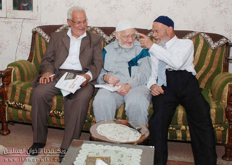 ملف:محمود-حامد-والبنان-ونويتو.jpg