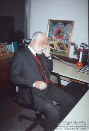 الدكتور-أحمد-الملط-03.png