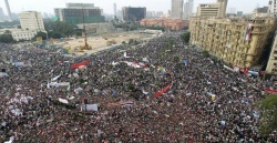 الثوار اعتصموا في التحرير والمجلس العسكرى تأهب.jpg