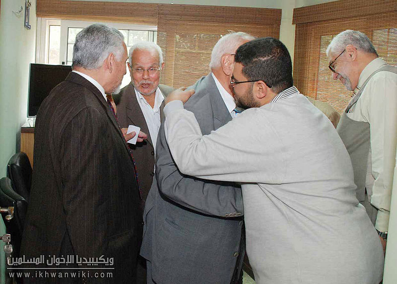 ملف:أيمن-حامد-ومحمود-حسين-ومسعود-السبحي-ومحمود-حامد-والمرشد.jpg