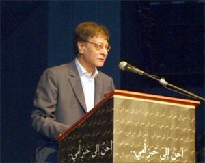 درويش أعاد إنتاج التجربة الفلسطينية ولخص مأساة الخروج.jpg