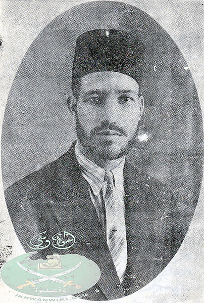 ملف:صورة-نادرة-للإمام-الشهيد-في-ثلاثينات-عمره.jpg