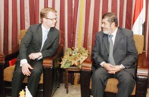 مرسي والسفير الد.jpg